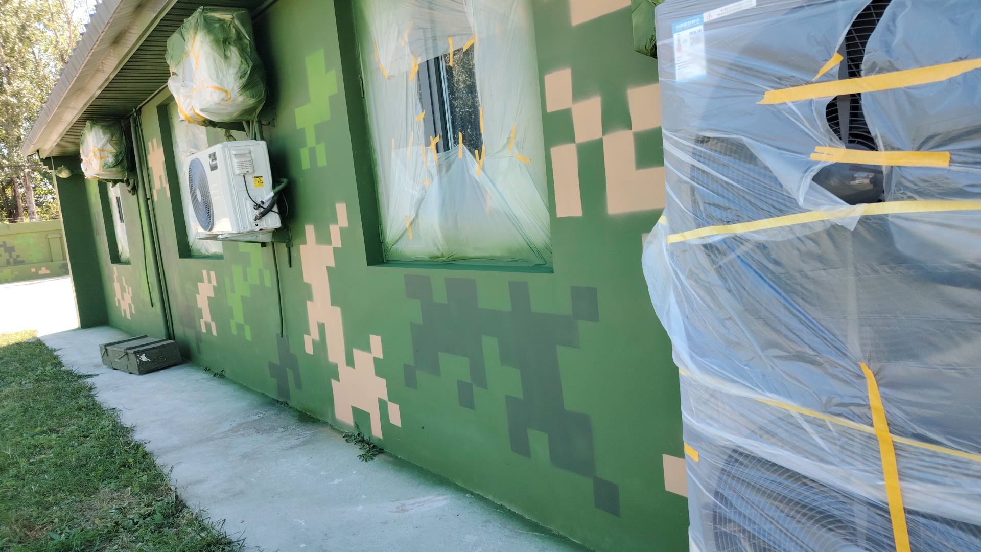 桦甸外墙迷彩漆施工多少钱 伪装迷彩漆  